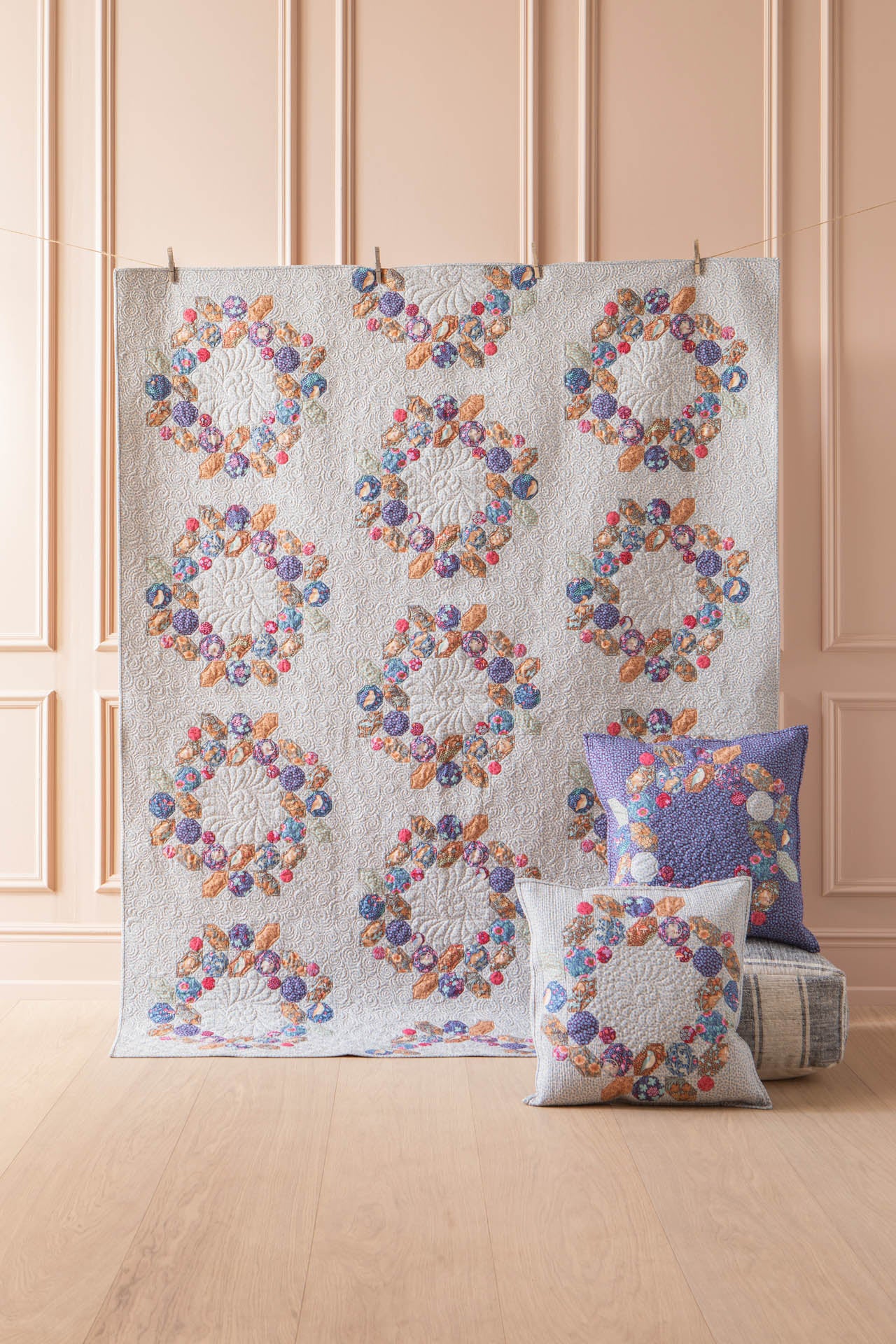 Hibernation Berry Wreath Quilt Blue Hazel (Fabric Requirements Onl
